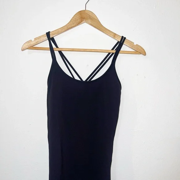Lululemon black Strappy built in bra no pads fitted tank top - Picture 2 of 8